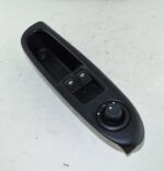 8200084012 Renault Clio MK2  3Dr Genuine Right Side Electric Window Switch - Image 3