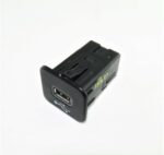 735600659 Jeep Renegade Genuine Mopar USB Port/Socket Connection - Image 2