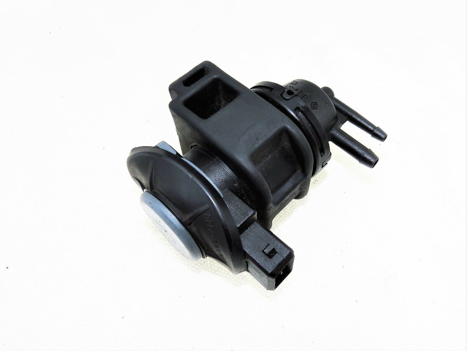 8200575400 Renault Nissan Genuine BITRON Turbo Vacuum Solenoid Pressure Valve Main Image 8200575400 Renault Nissan Genuine BITRON Turbo Vacuum Solenoid Pressure Valve - Image 1
