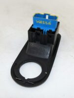 9116523 Renault Nissan Genuine Driver Side Electric Window Switch Lifter Blue* - Image 2