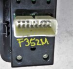 935702G600 Kia Magentis Genuine Right Driver Side Electric Window Switch Button - Image 6