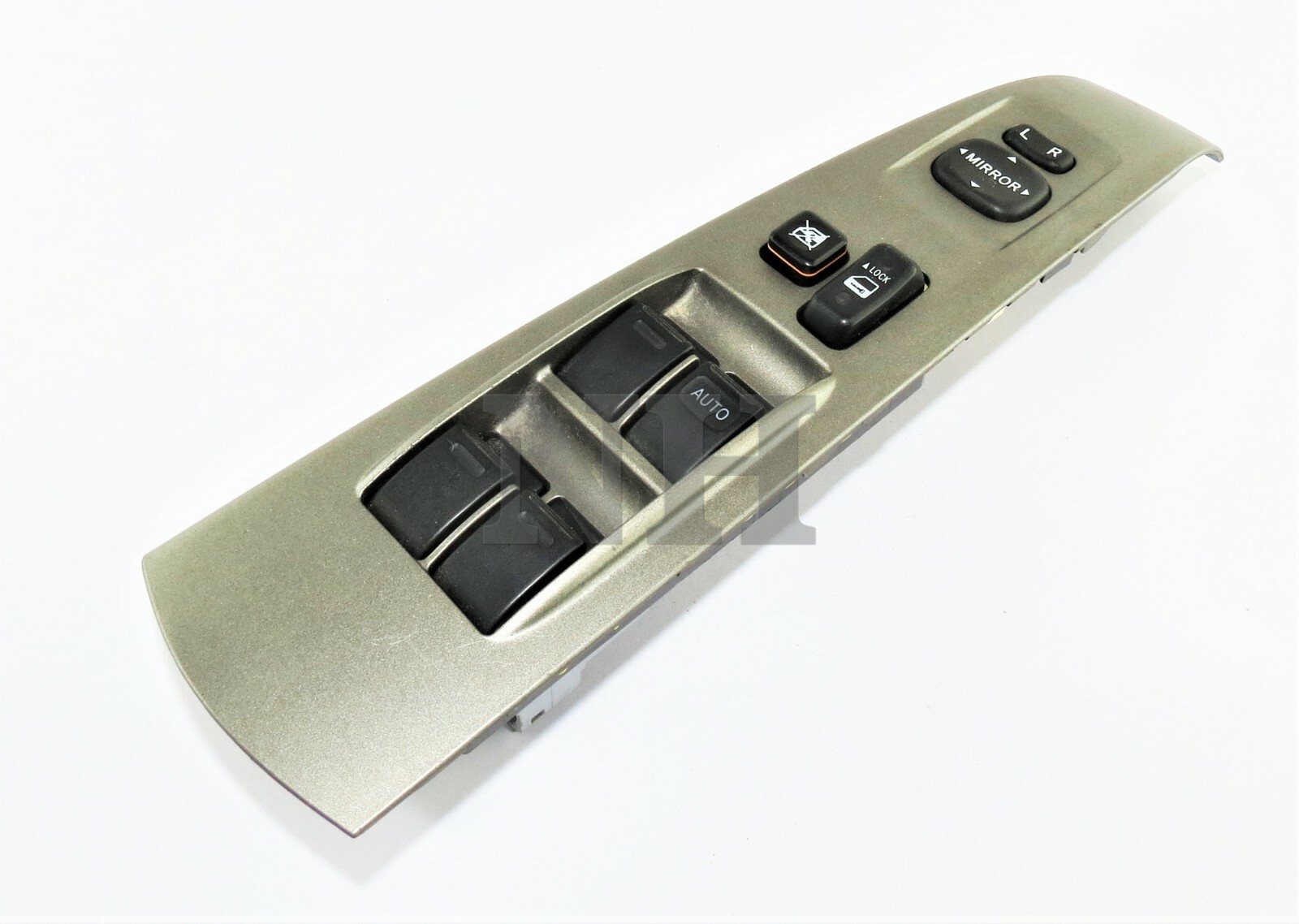 8482047012 Toyota Prius Genuine Right Side Electric Window Switch Button Main Image 8482047012 Toyota Prius Genuine Right Side Electric Window Switch Button - Image 1