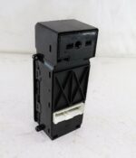 C8H-HA2E-F90 Honda Accord MK7 Genuine Driver Side Electric Window Switch - Image 4